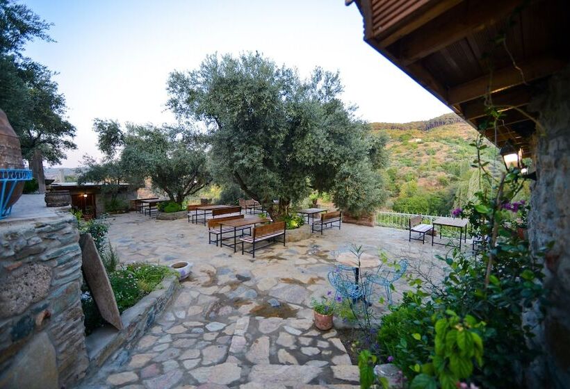 هتل Heaven's Gate