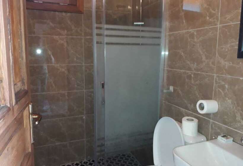 هتل Heaven's Gate