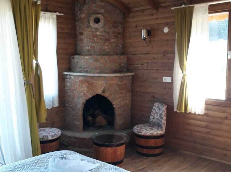 هتل Heaven's Gate