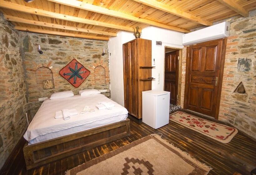 هتل Heaven's Gate