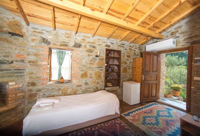 هتل Heaven's Gate