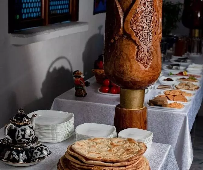 ホテル New Star Khiva