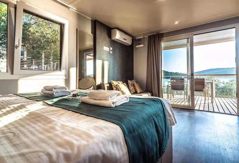 Hotelli Olivia Green Camping