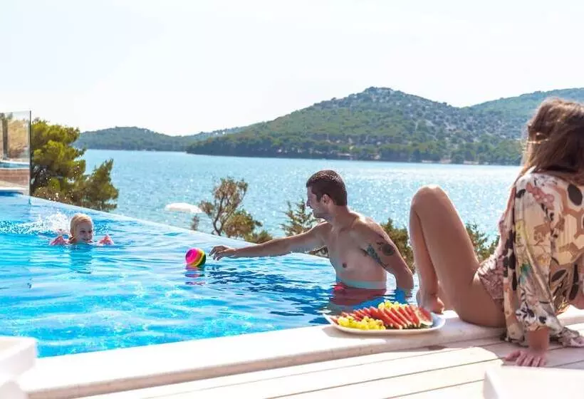 Hotelli Olivia Green Camping