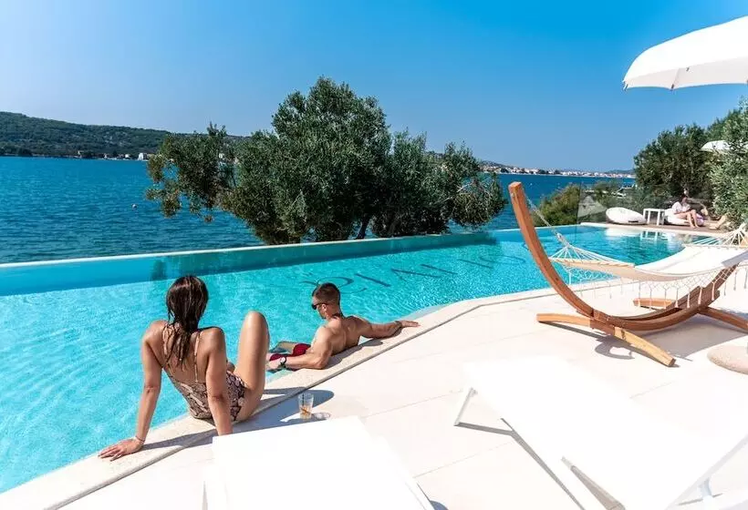 Hotelli Olivia Green Camping