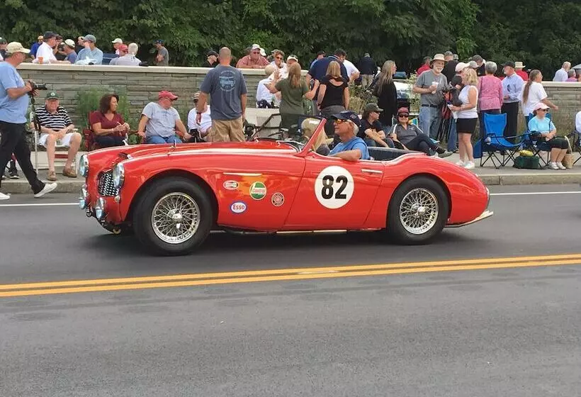 Mallard Cottage   Pet Friendly