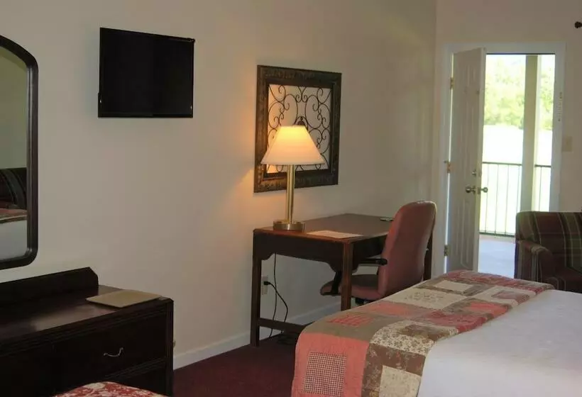 モーテル The Golf Inn At Qc Resort And Rv