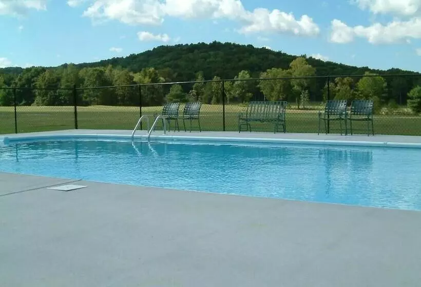 モーテル The Golf Inn At Qc Resort And Rv