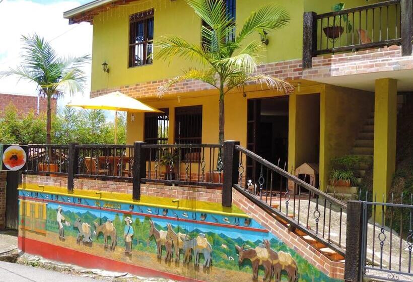 هاستل Oak Tree House