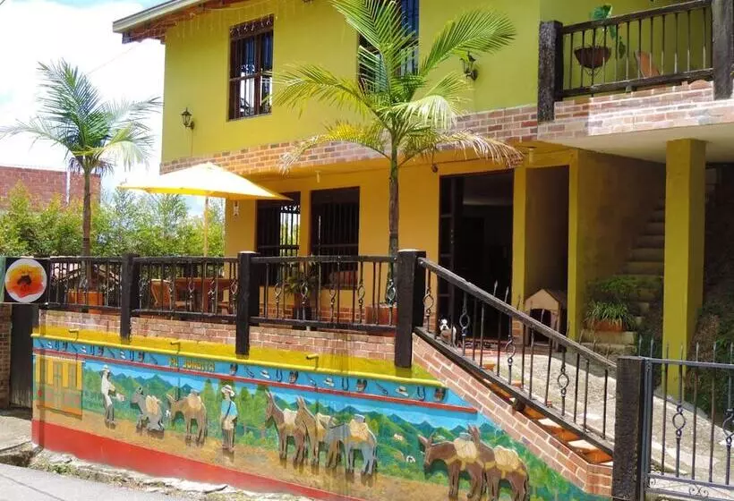 ユースホステル Oak Tree House