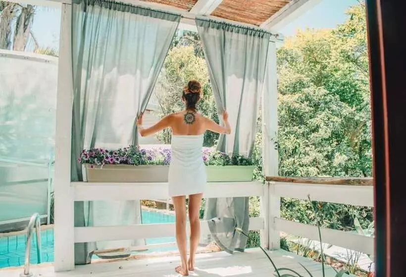 Majatalo Eili Suites