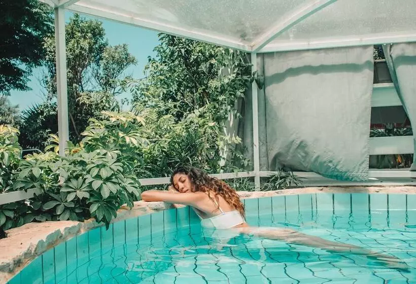 Majatalo Eili Suites