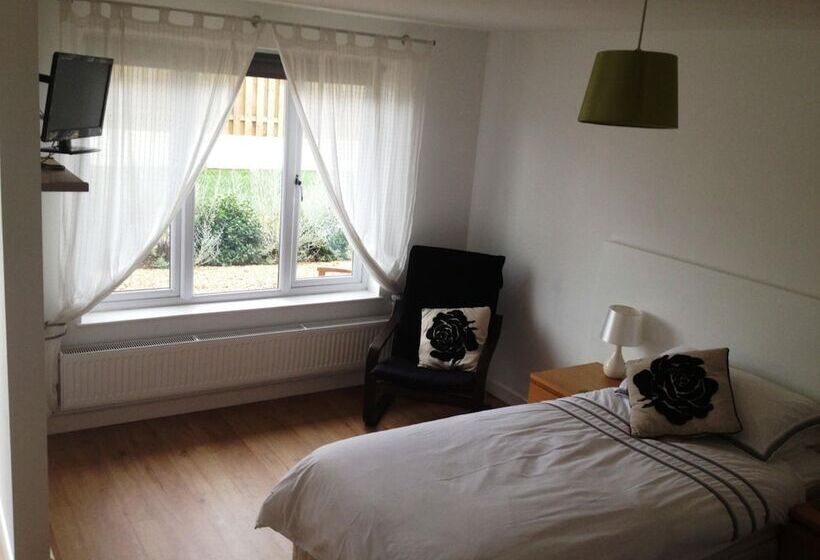 膳宿费 Elm Tree Farm Accommodation