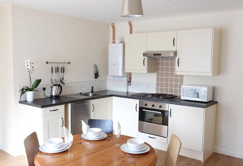 膳宿费 Elm Tree Farm Accommodation