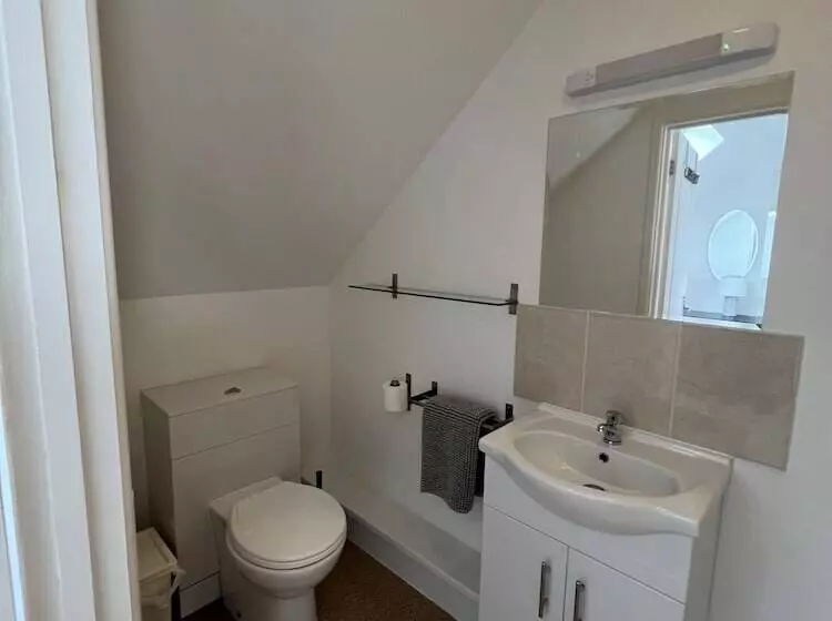 Majatalo Elm Tree Farm Accommodation