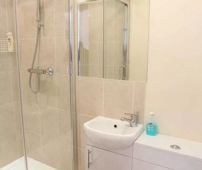 Majatalo Elm Tree Farm Accommodation