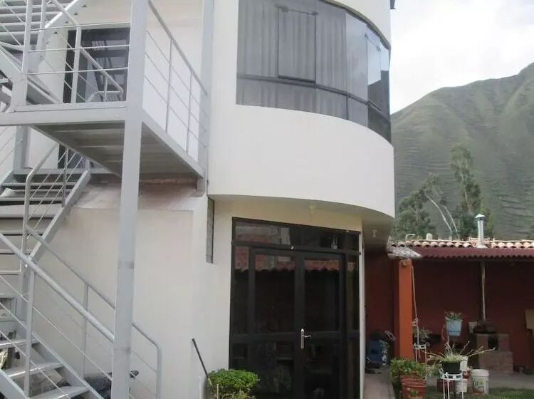 پانسیون Maxi's House