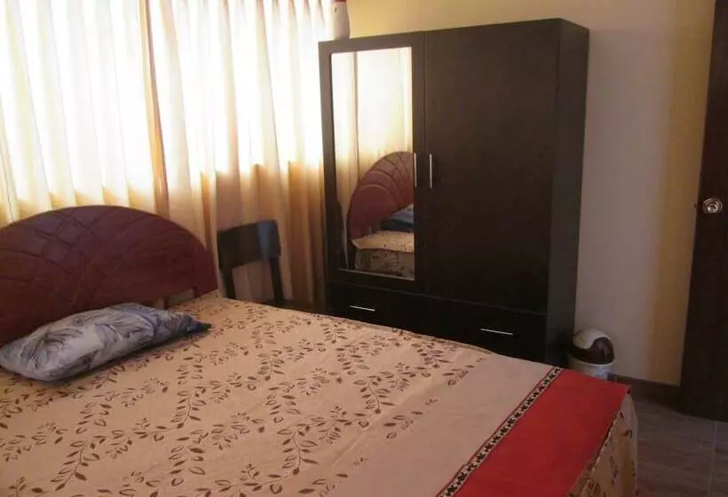 پانسیون Maxi's House