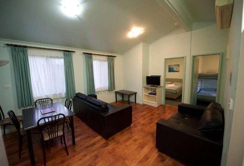 Курорт Gracetown Caravan Park