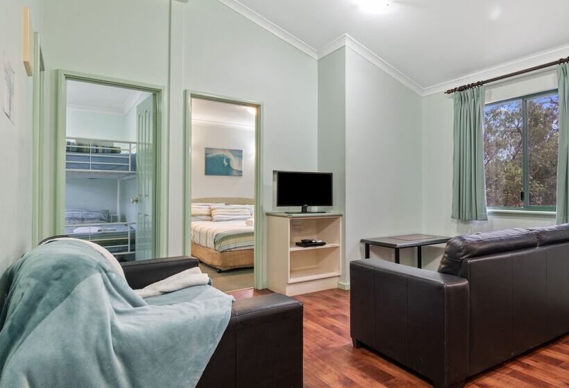 Курорт Gracetown Caravan Park