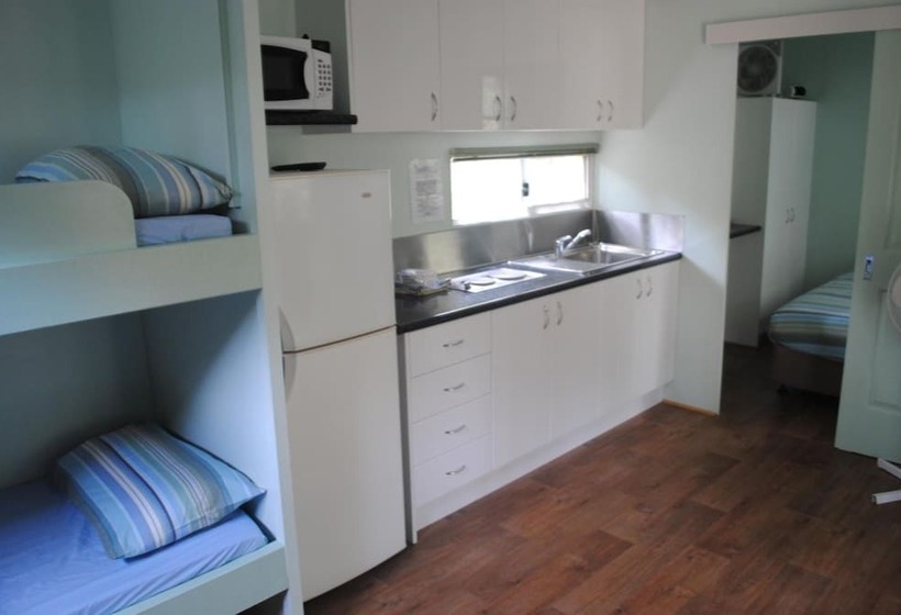 Курорт Gracetown Caravan Park