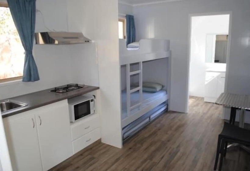 Курорт Gracetown Caravan Park