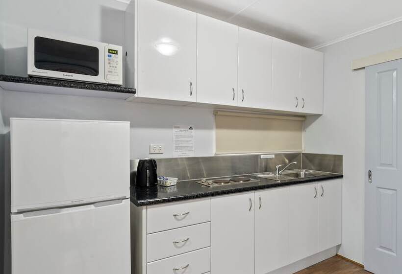 Курорт Gracetown Caravan Park