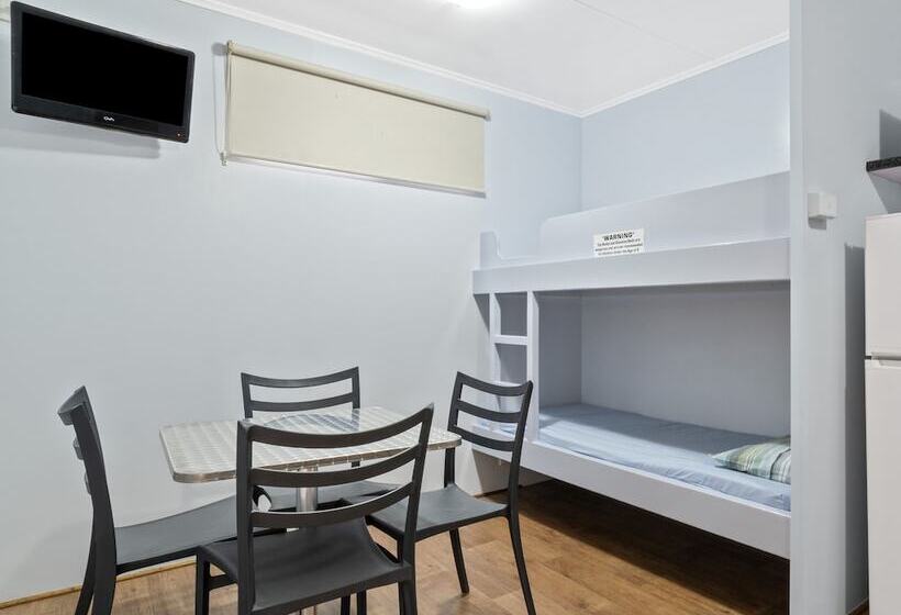 Курорт Gracetown Caravan Park