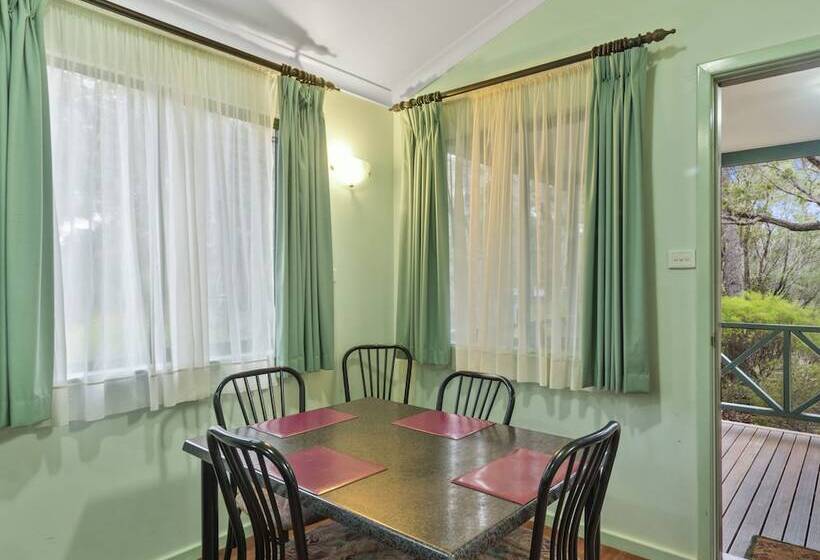 Курорт Gracetown Caravan Park