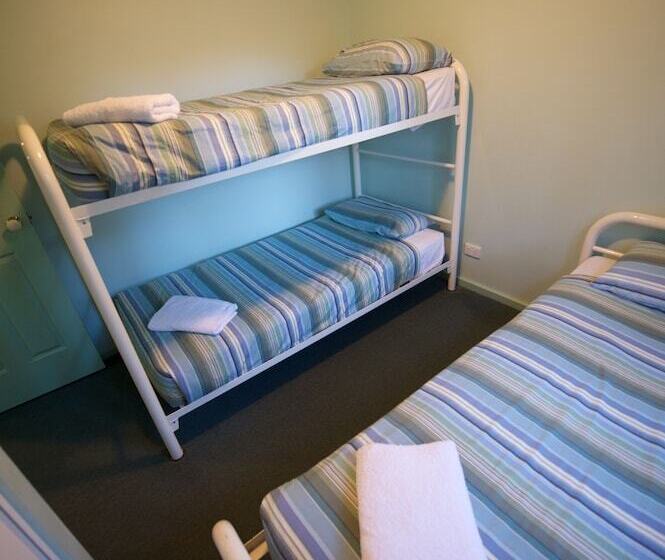 Курорт Gracetown Caravan Park