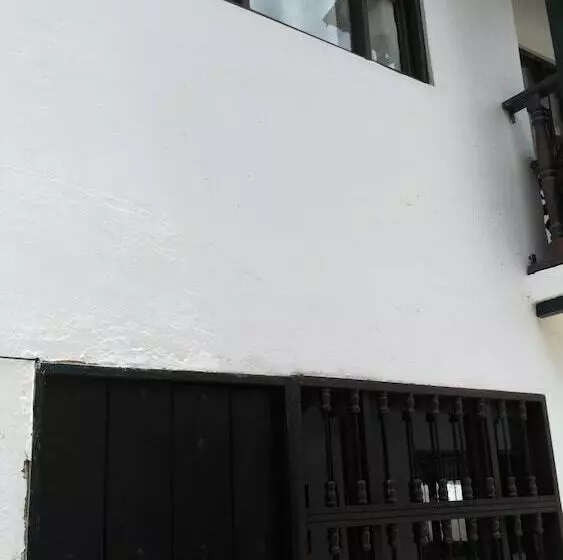 Villa Paraíso   Hostel