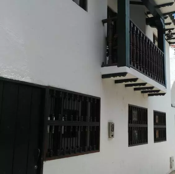 Villa Paraíso   Hostel