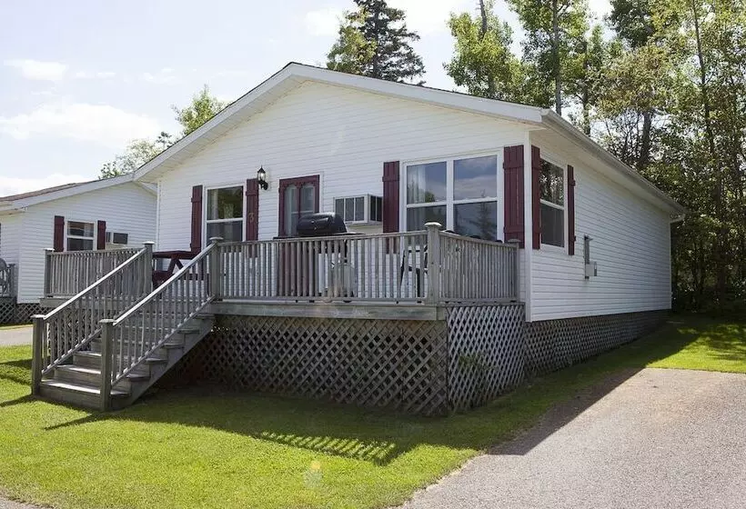 Anne S Windy Poplars Cottage Resort