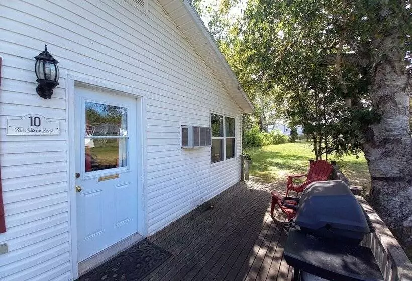 Anne S Windy Poplars Cottage Resort