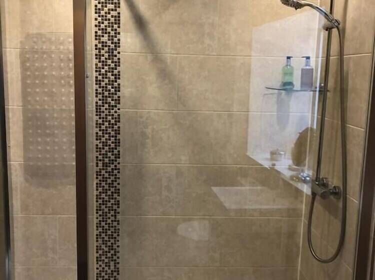 Bed and Breakfast Over The Bridge