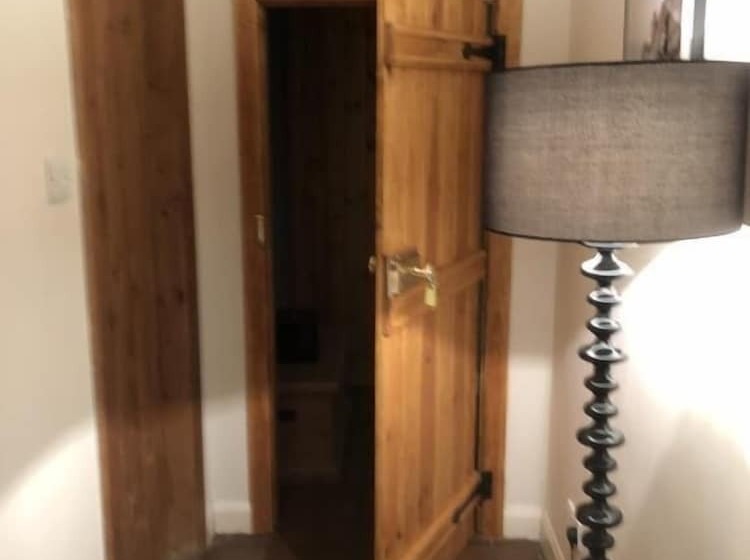 Bed and Breakfast Over The Bridge