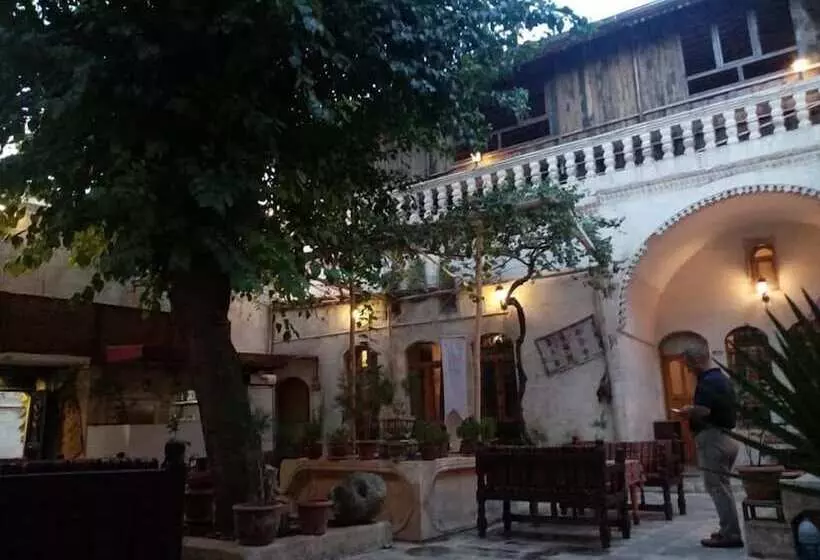 تختخواب و صبحانه Sark Ciragan Konak Butik Otel