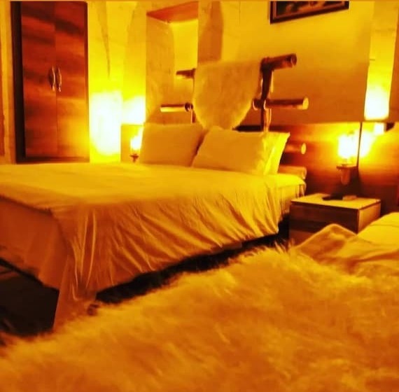 تختخواب و صبحانه Sark Ciragan Konak Butik Otel