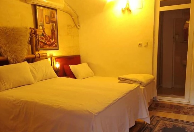 تختخواب و صبحانه Sark Ciragan Konak Butik Otel
