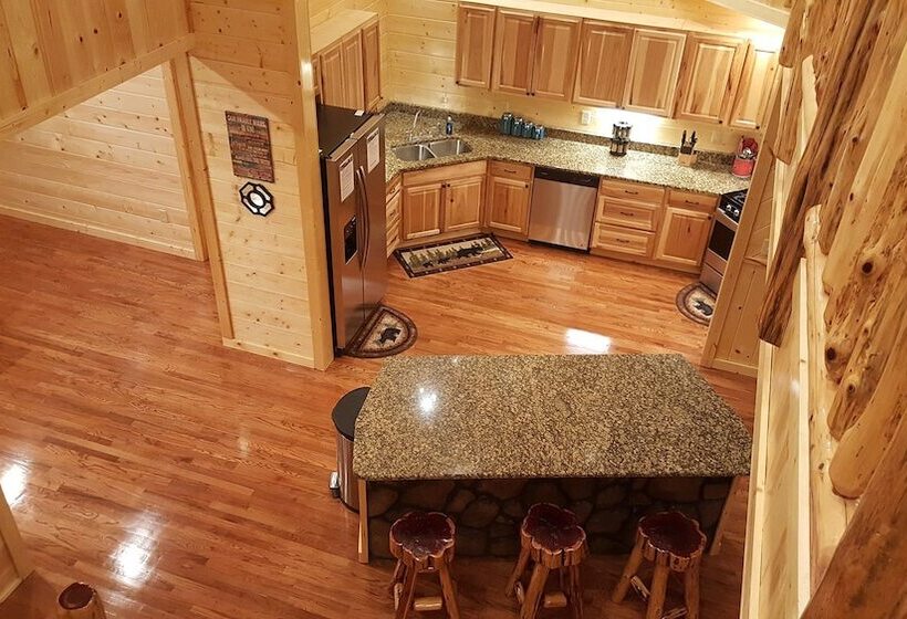 Brokenbowadventures.com