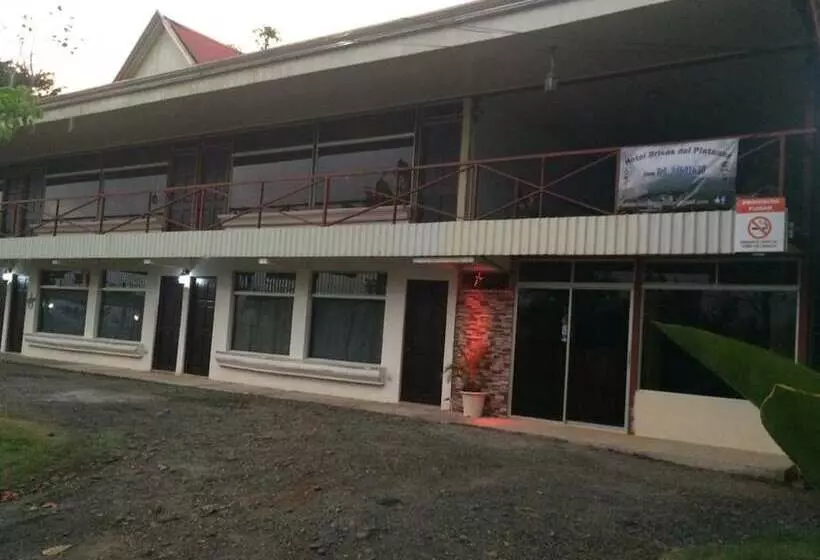 Hotelli Brisas Del Volcán Platanar