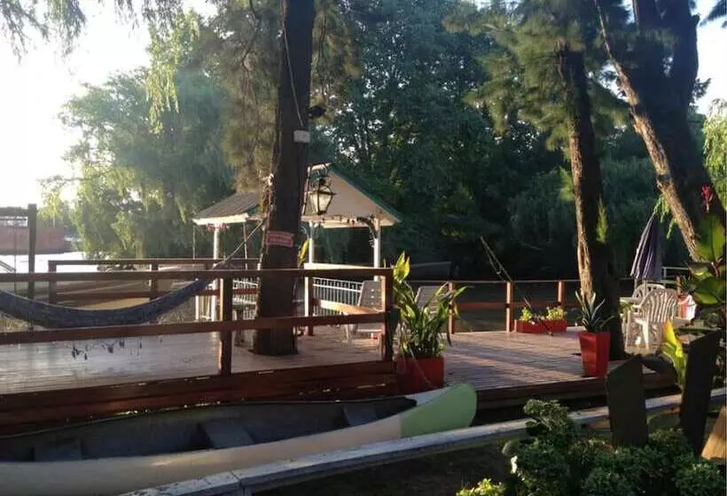 Hotelli Cabañas Burdeos