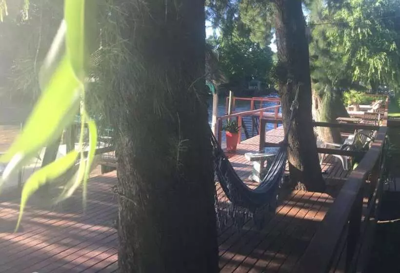 Hotelli Cabañas Burdeos