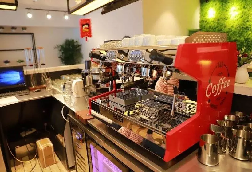 Hotelli Campanile Shenyang South Railway Station