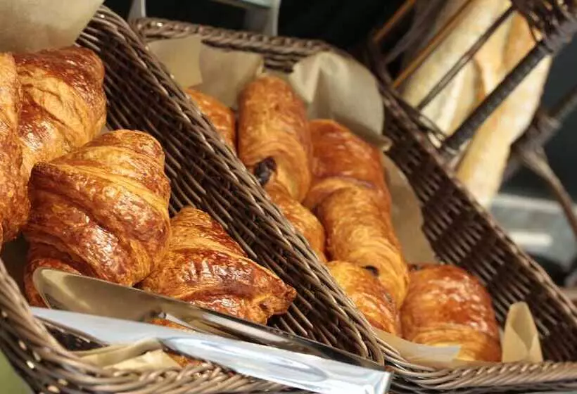 Hotelli Campanile Shenyang South Railway Station