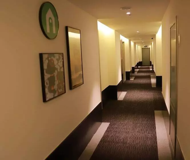 Hotelli Campanile Shenyang South Railway Station