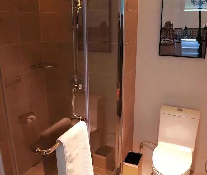 Hotelli Campanile Shenyang South Railway Station