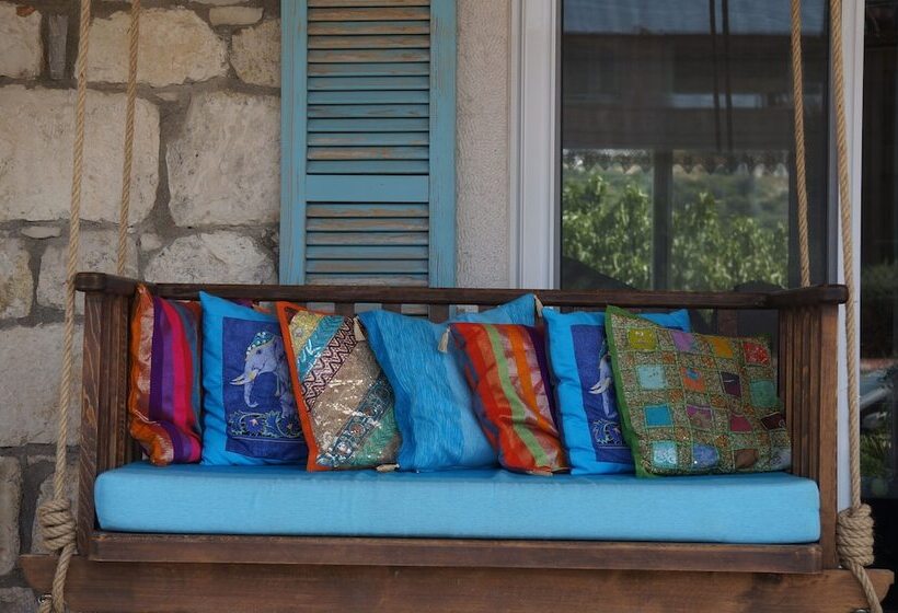 ホテル Dantel Konuk Evi