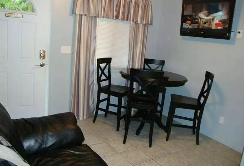 Hotelli Harriet S House