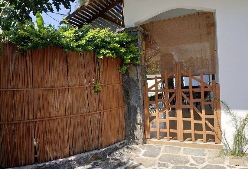 Hotell Hollywood Holidays